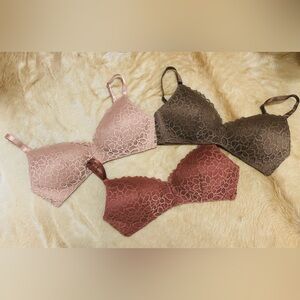 Bundle 3 Wireless Bras 38DD